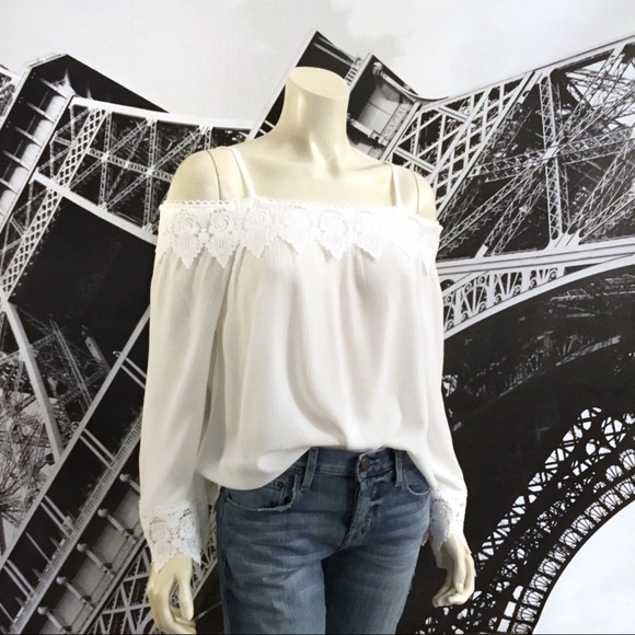 Active USA Off The Shoulder Lace Trim Top - Picture 6 of 6